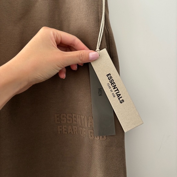 NWT Essentials Fear Of God Sweatpants in wood S - Picture 5 of 10